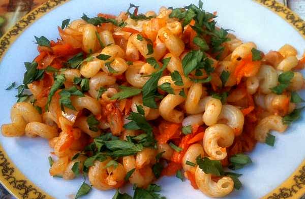 Макароны с овощной поджаркой с фото рецепта