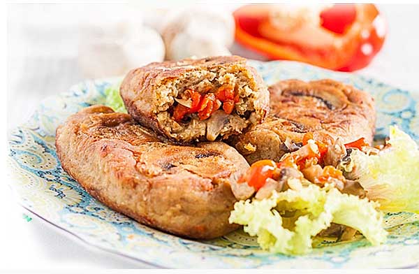 Котлеты с начинкой из перца и сыра