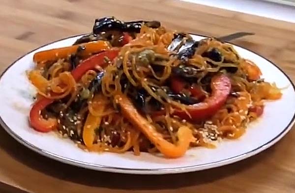 Корейский салат с баклажанами