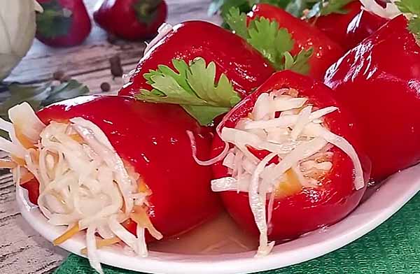 Маринованный перец фаршированный капустой