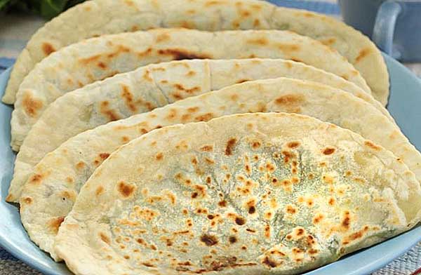 Кутабы с мясом по-азербайджански