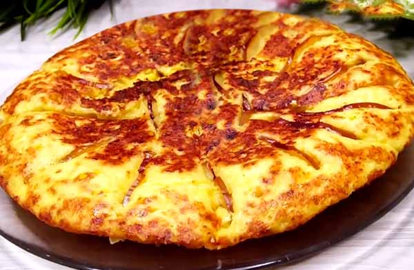 Творожная лепешка (сырники  с творогом и яблоками - новый рецепт)