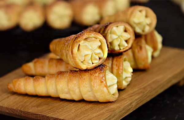 Трубочки с заварным кремом