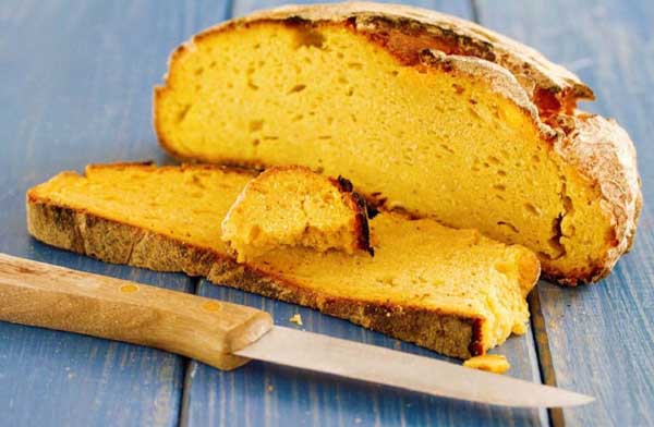 Португальский кукурузный хлеб