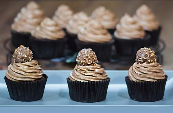 Шоколадные капкейки "Ферреро Роше"